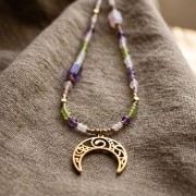 Naszyjnik z księżycem boho, biżuteria z kamieni naturalnych, ametyst, kwarc różowy, unikatowy prezent dla niej