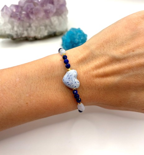 Bransoletka z Ceramicznym Sercem – Lapis Lazuli, Agat, Kamień Rzeczny, Kryształ Górski i Hematyt